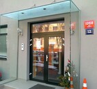 Skleněná markýza nad dveře